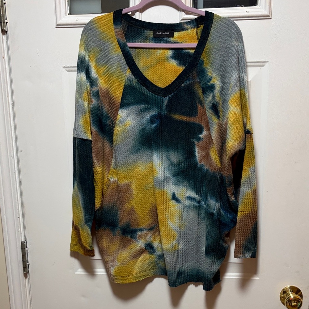 Rae Mode Women's V-Neck Tie-Dye Top - Multicolor